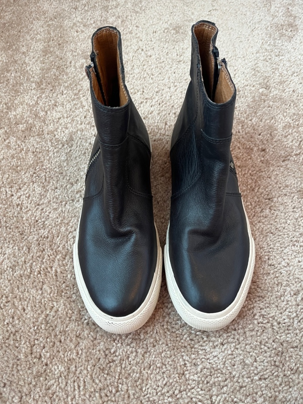 Frye Gia Lug Zip Leather Booties - Picture 2 of 9